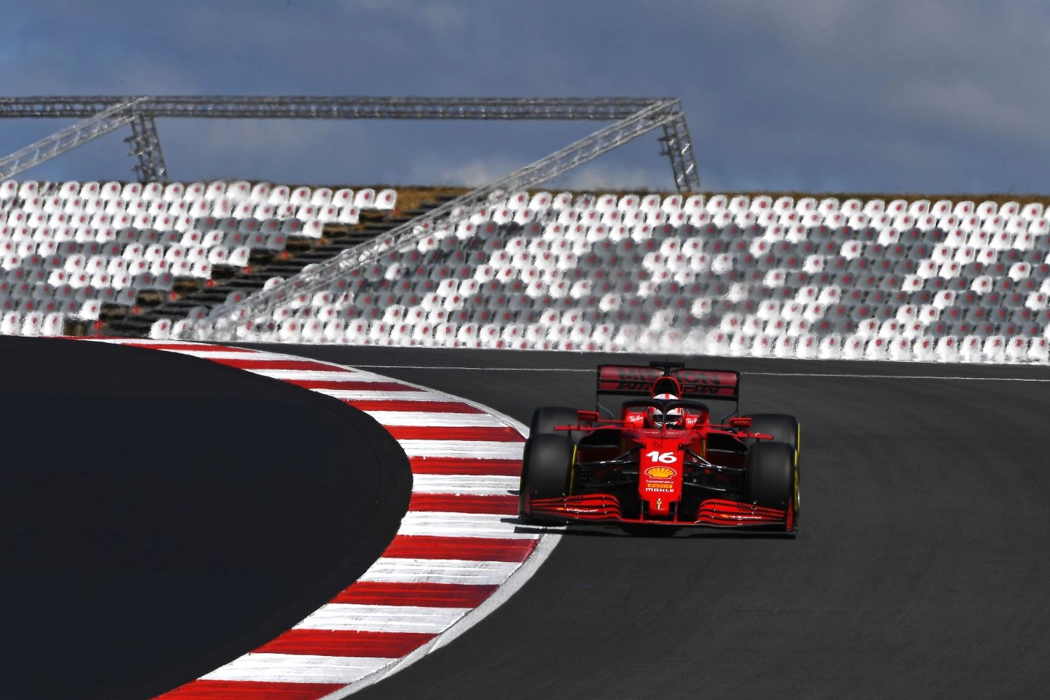Grand Prix d’Espagne – Dans le dur à Portimao, rebond en vue à Barcelone pour Leclerc ?