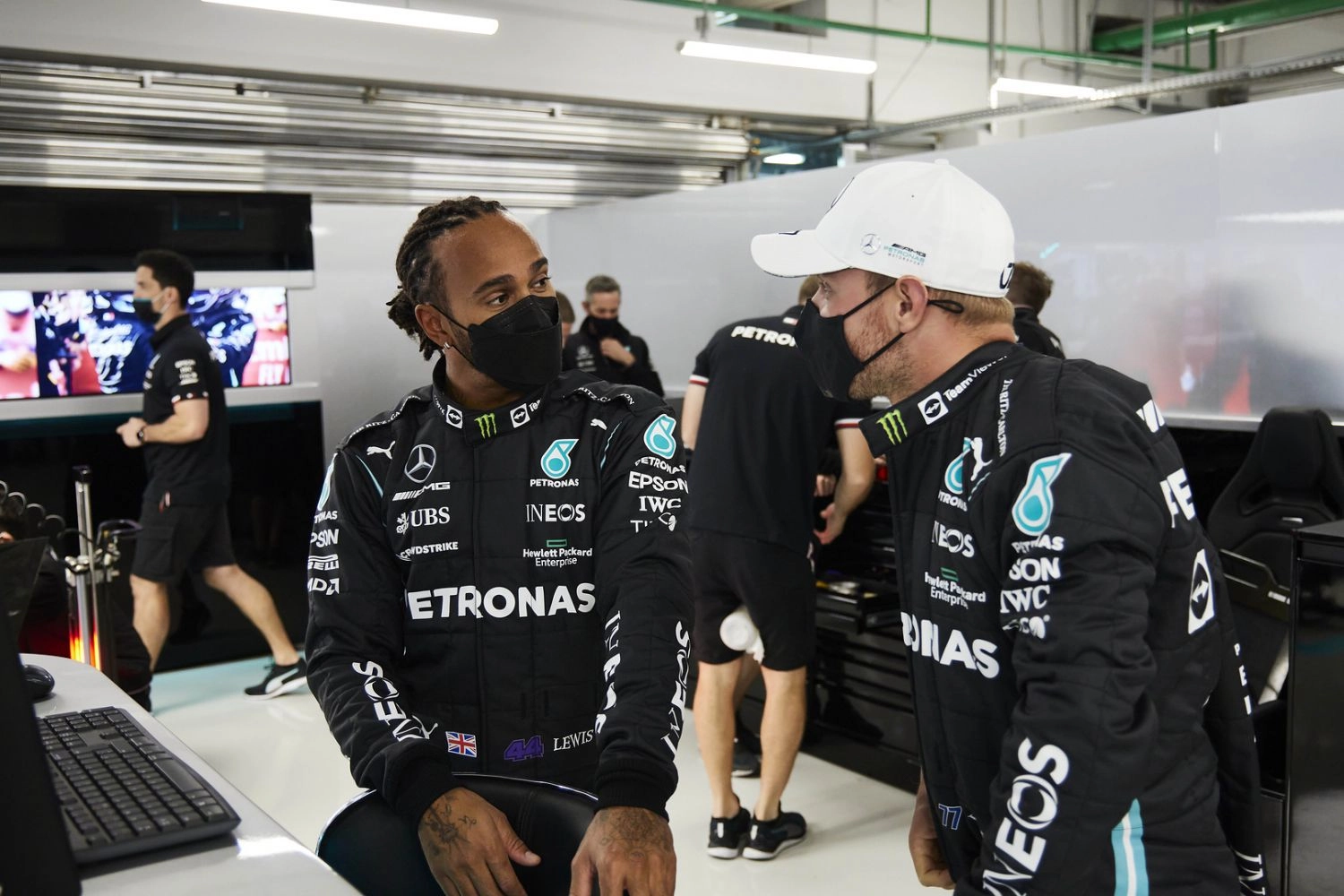 Valtteri Bottas s’élancera aussi en fond de grille