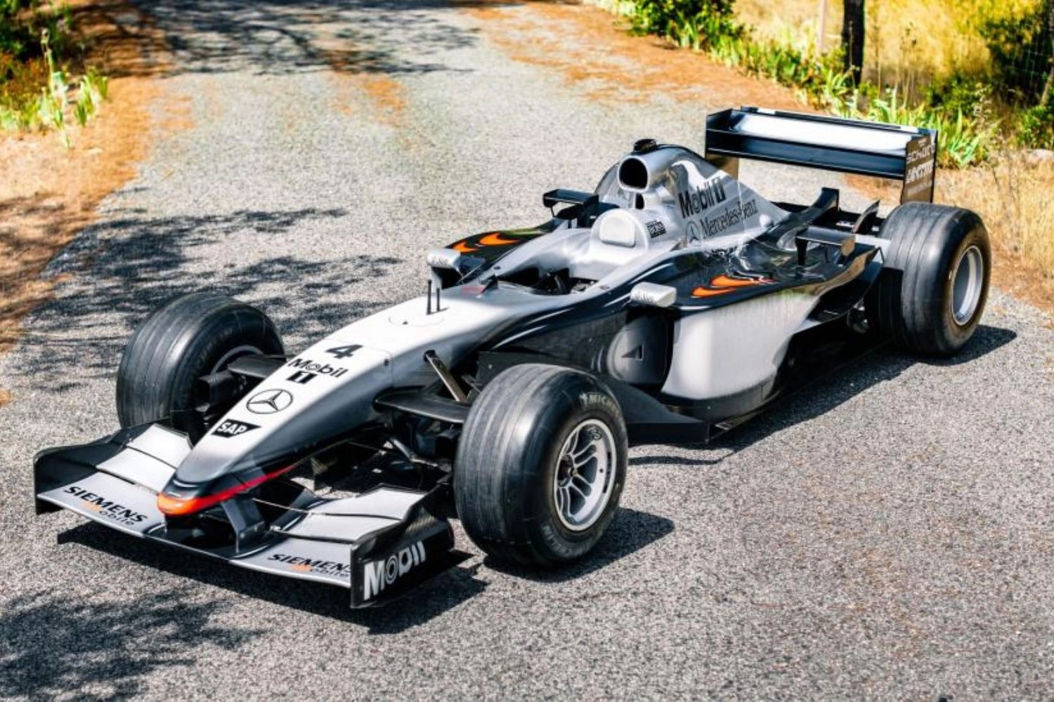 A vendre : McLaren F1 de 2002 pilotée par Kimi Räikkönen