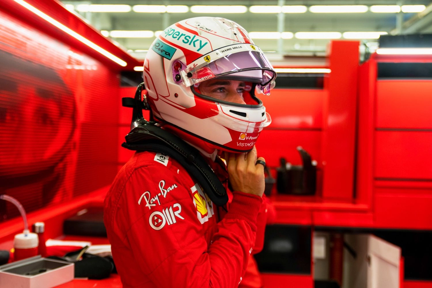Le doute Hamilton, Leclerc en question chez Ferrari