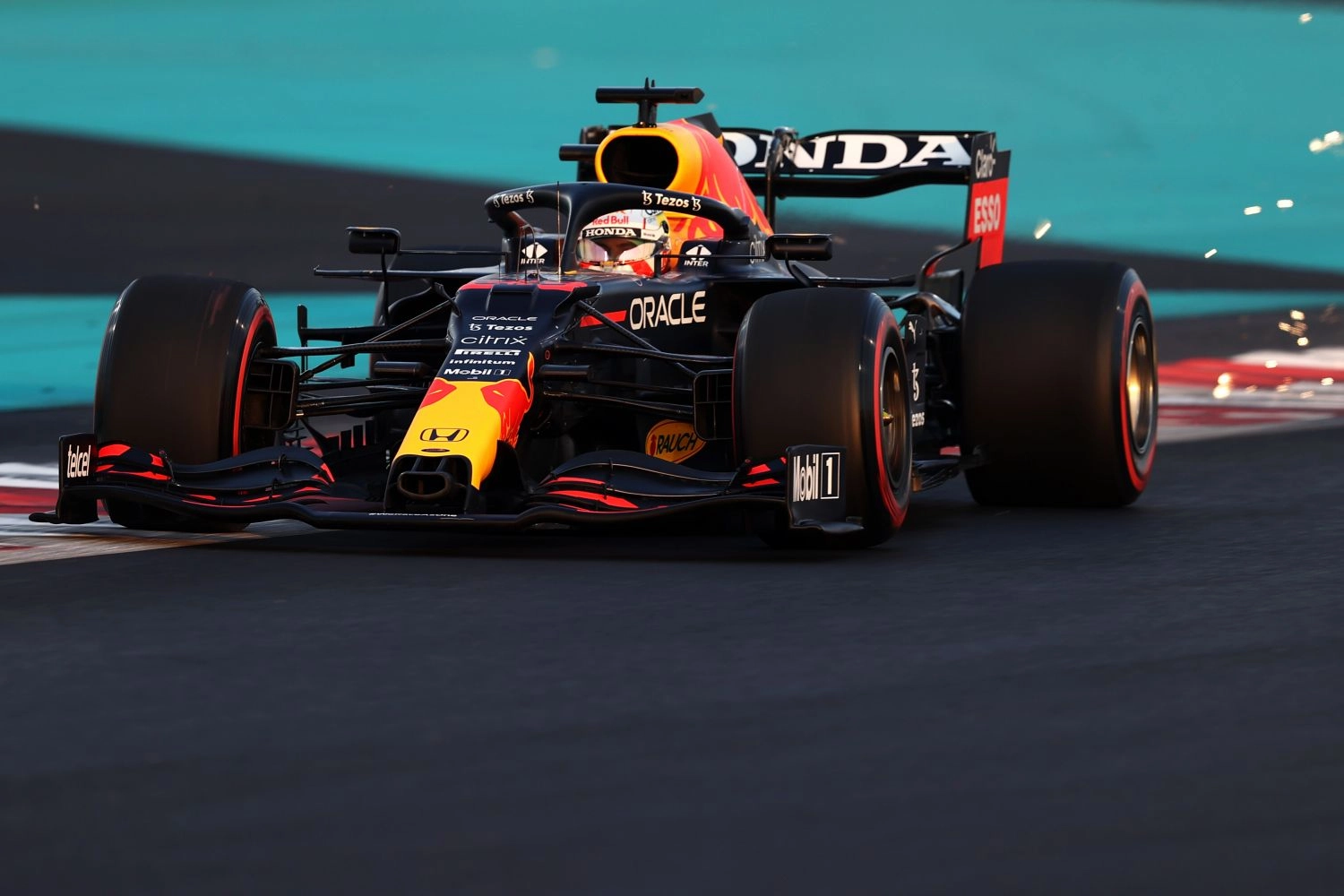 Grand Prix d’Abu Dhabi – Course : Verstappen champion du monde au bout de la folie