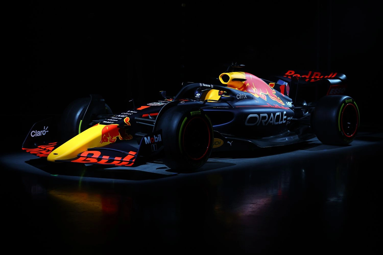 Red Bull présente la RB18