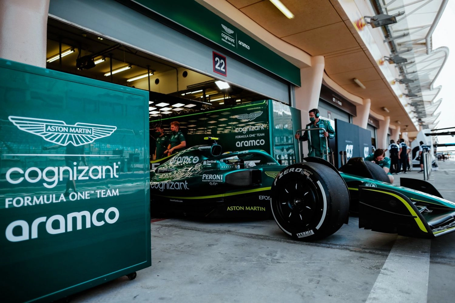 Un casque aux couleurs de l’Ukraine pour Sebastian Vettel
