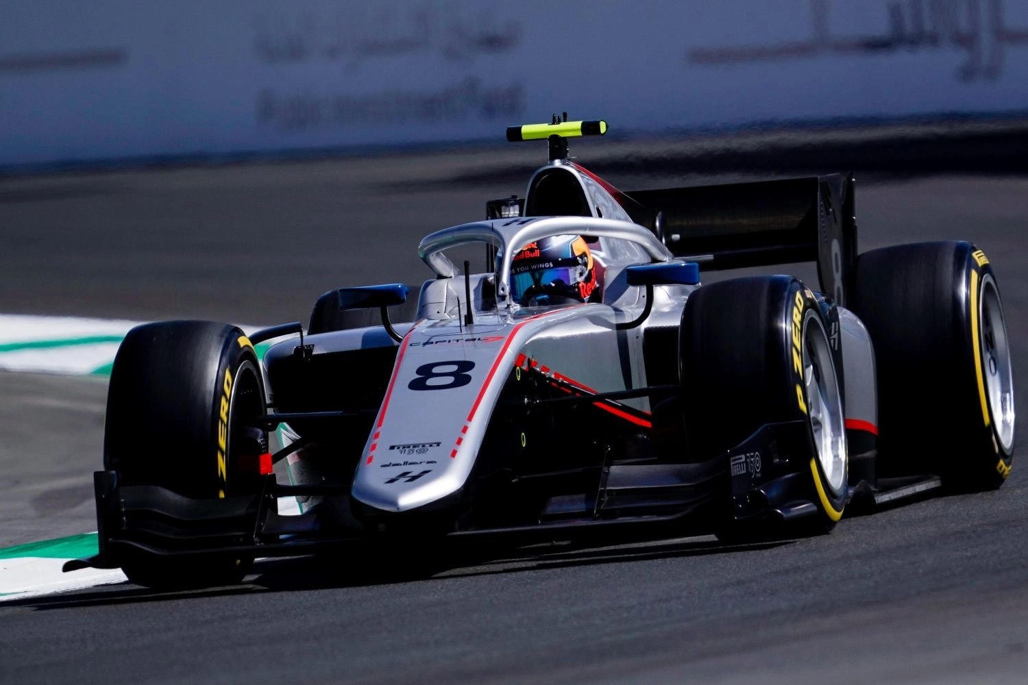 Formule 2 – La pole position pour Juri Vips !