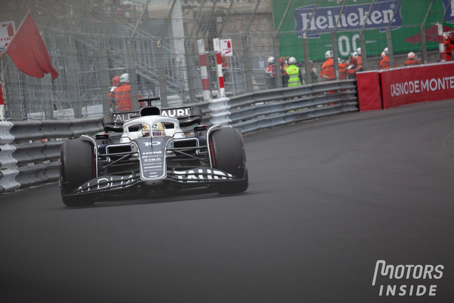 Départ sous la pluie à Monaco pour le Grand Prix de F1 !
