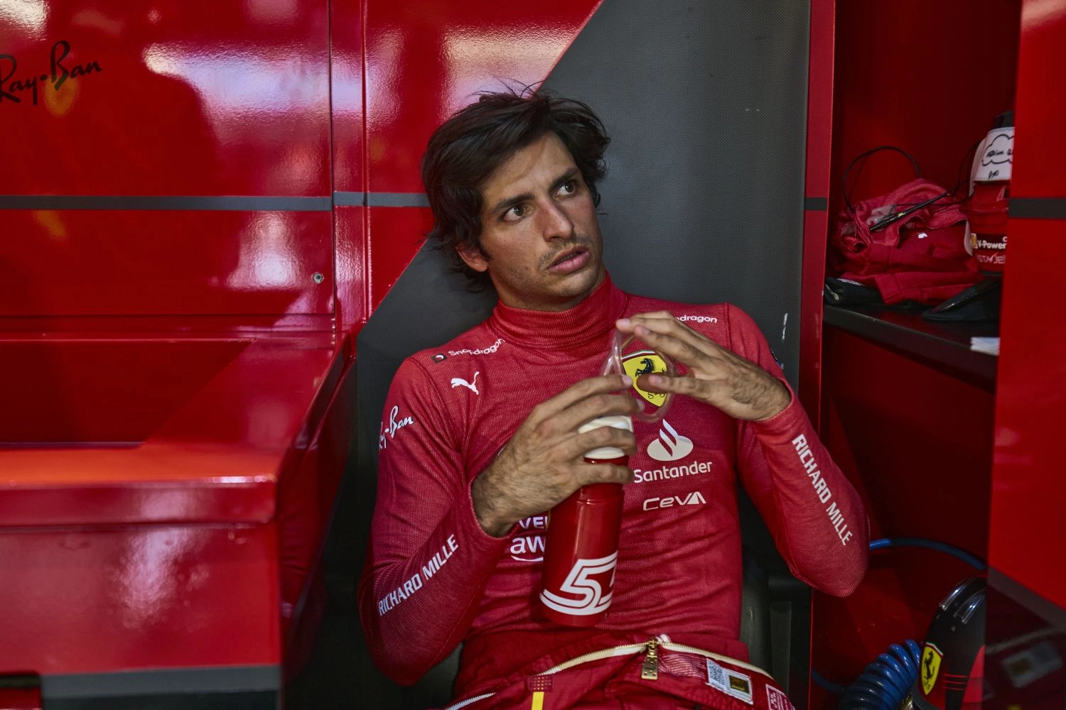 Sainz réagit à son accident avec la Ferrari en EL2 de Miami