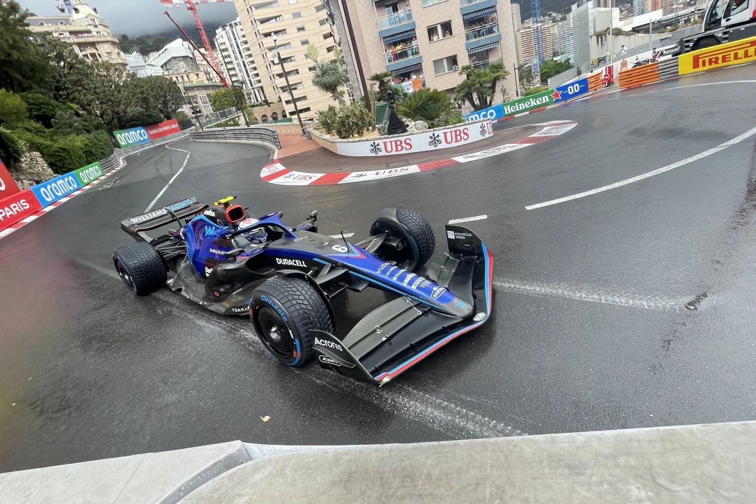 Latifi ne comprend pas sa sortie de piste pendant la voiture de sécurité