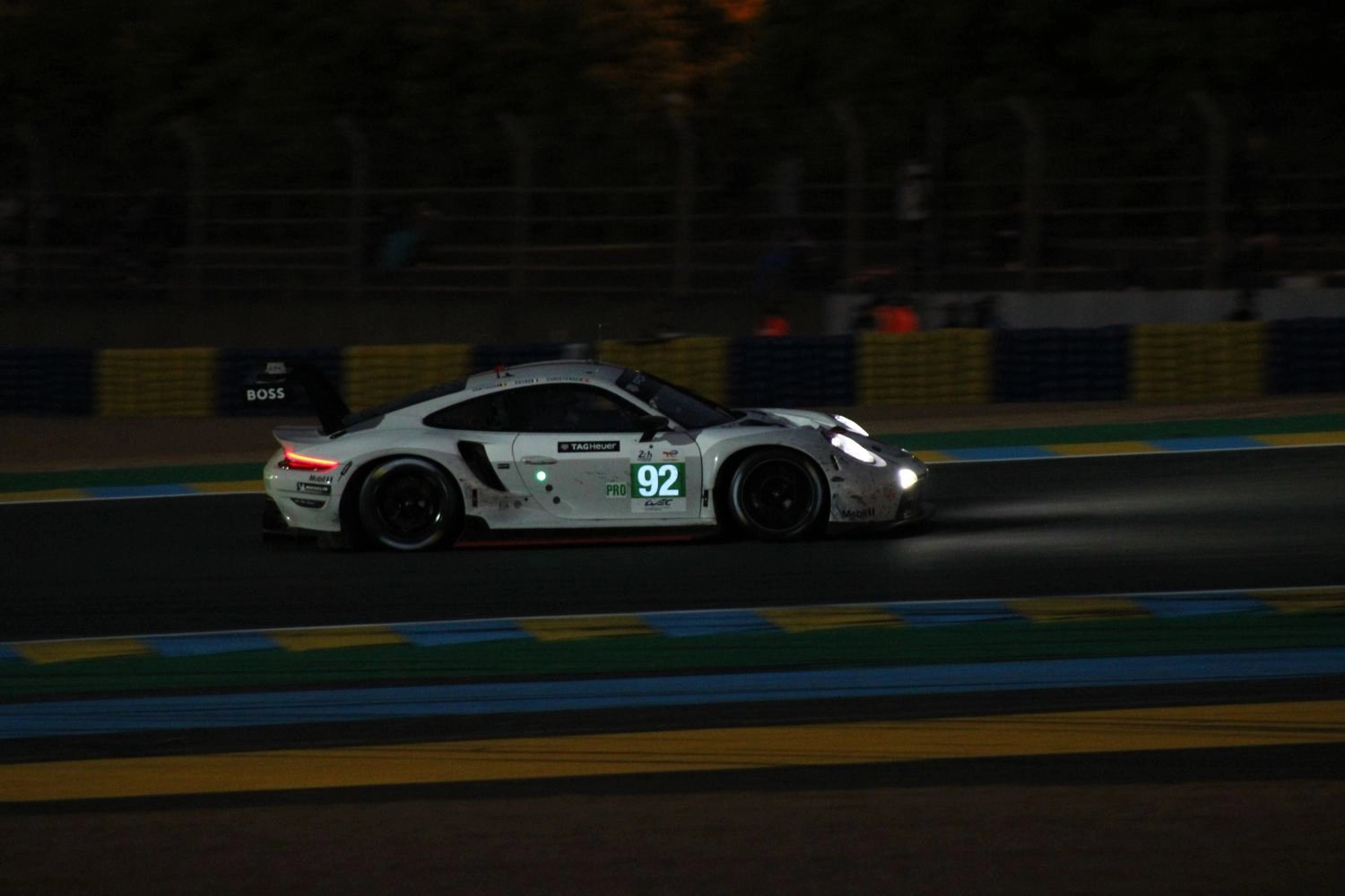 24h du Mans – Course : Seuls deux abandons à 6 heures du matin