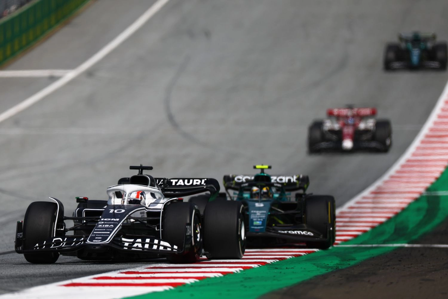 Gasly et Russell sanctionnés de deux points sur leur permis de pilote