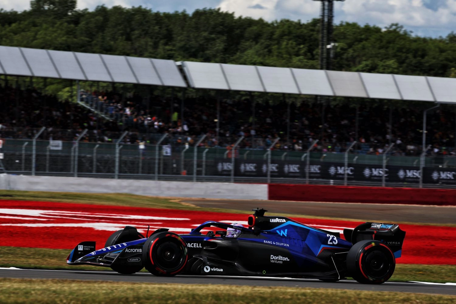 Alex Albon optimiste pour la qualification