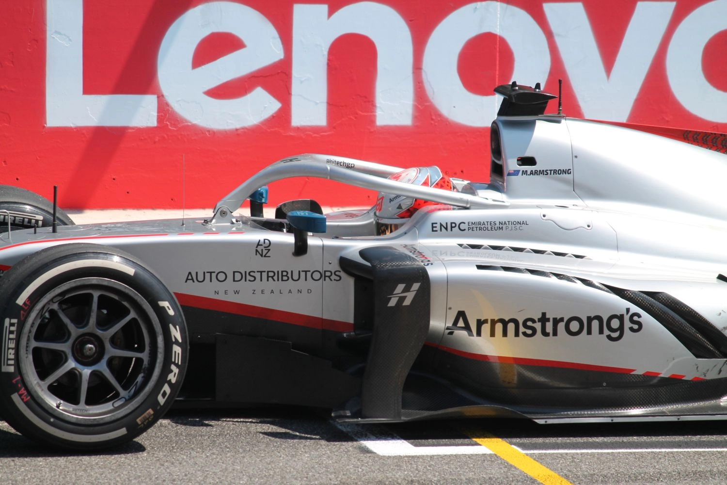 Marcus Armstrong vainqueur, premier podium pour Clément Novalak