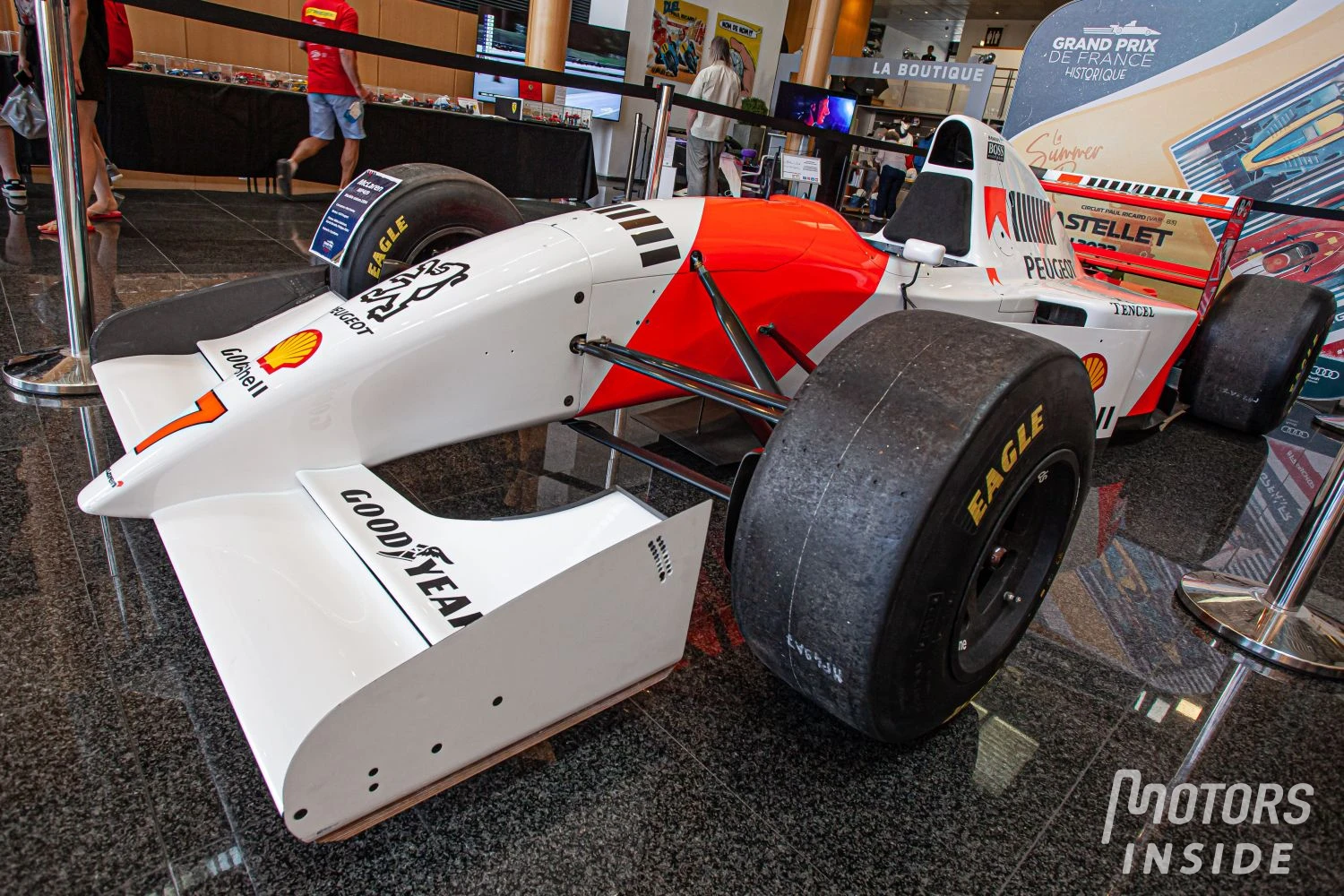 La McLaren MP4/9 d’Häkkinen et Martin Brundle mise aux enchères