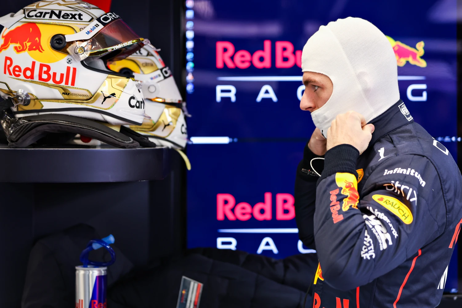 La RB19 a pris la piste avec Verstappen pour un tournage