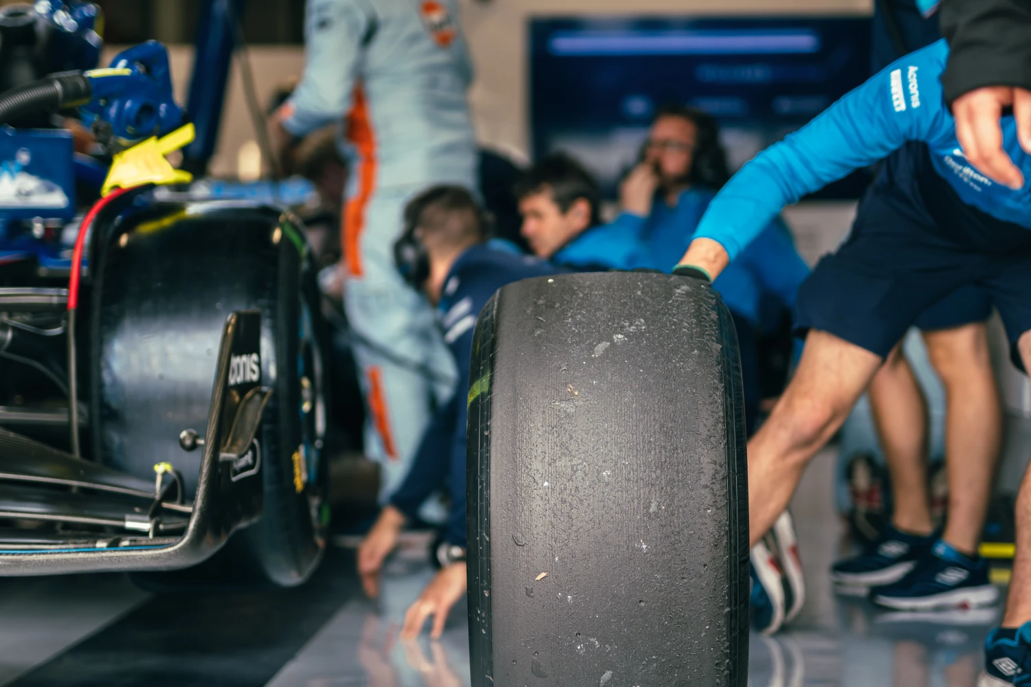 Tests Pirelli : 3000 kilomètres bouclés avec 3 écuries à Silverstone cette semaine