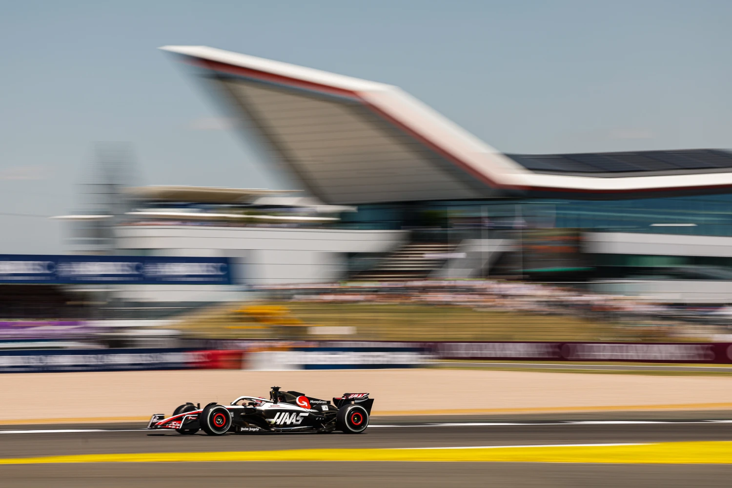 Magnussen à propos de sa casse moteur : « Je n’ai pas tendance à m’en inquiéter »