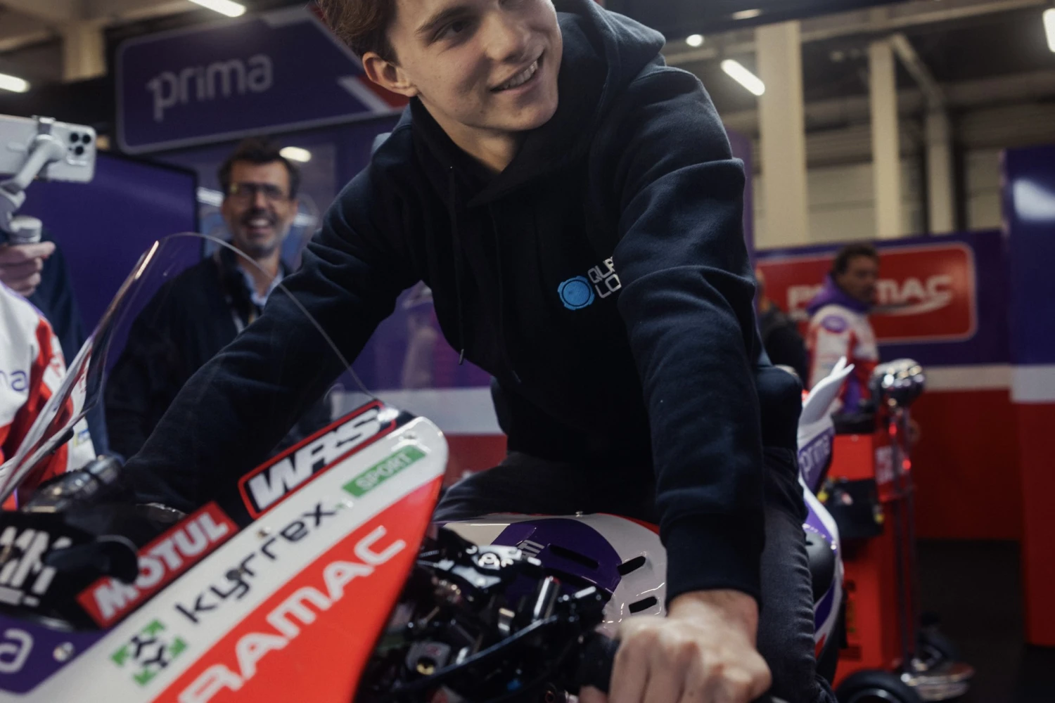 Oscar Piastri et Lando Norris rendent visite au MotoGP