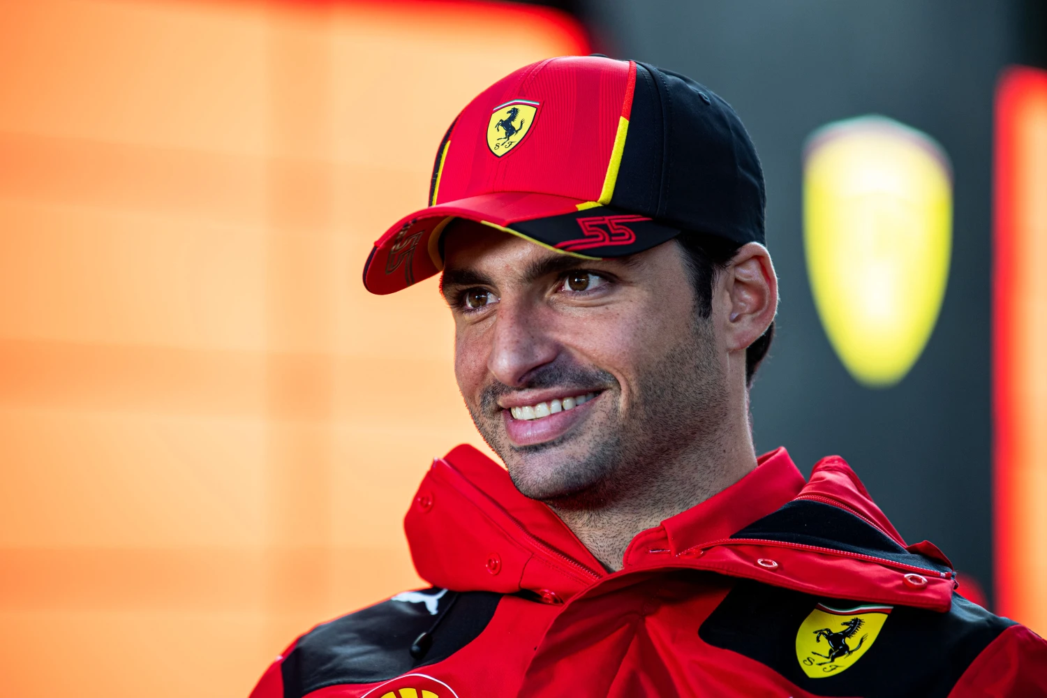 Carlos Sainz, en pole : “Battre Red Bull, c’est l’objectif”