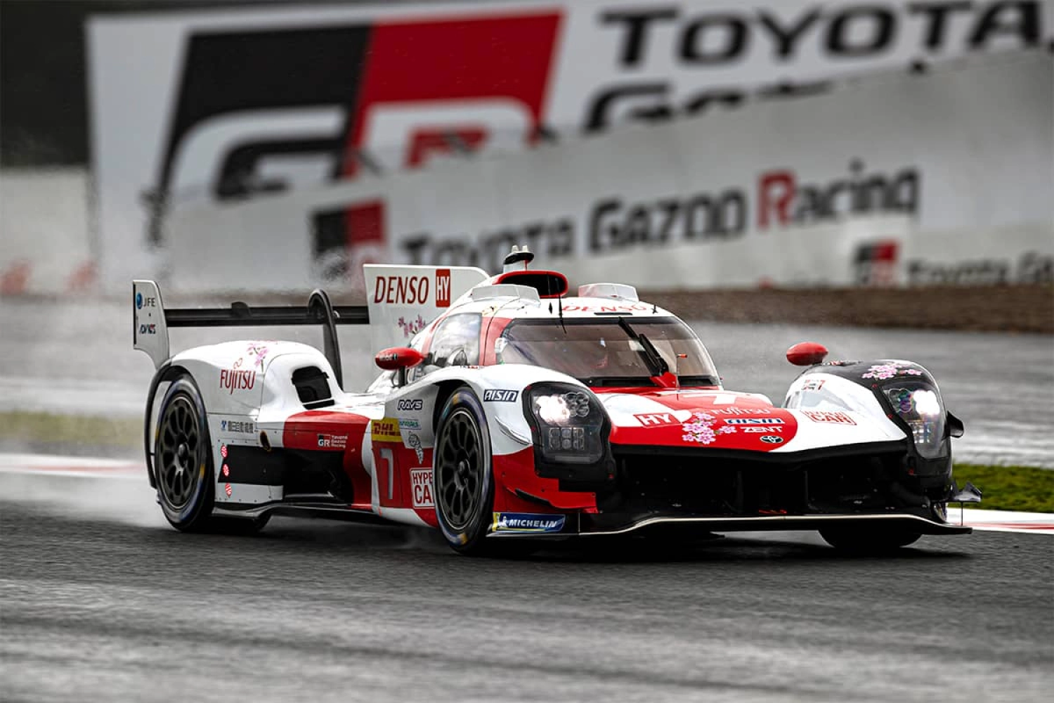 6 h de Fuji : Toyota reste roi à domicile, la 7 s’impose devant la 8