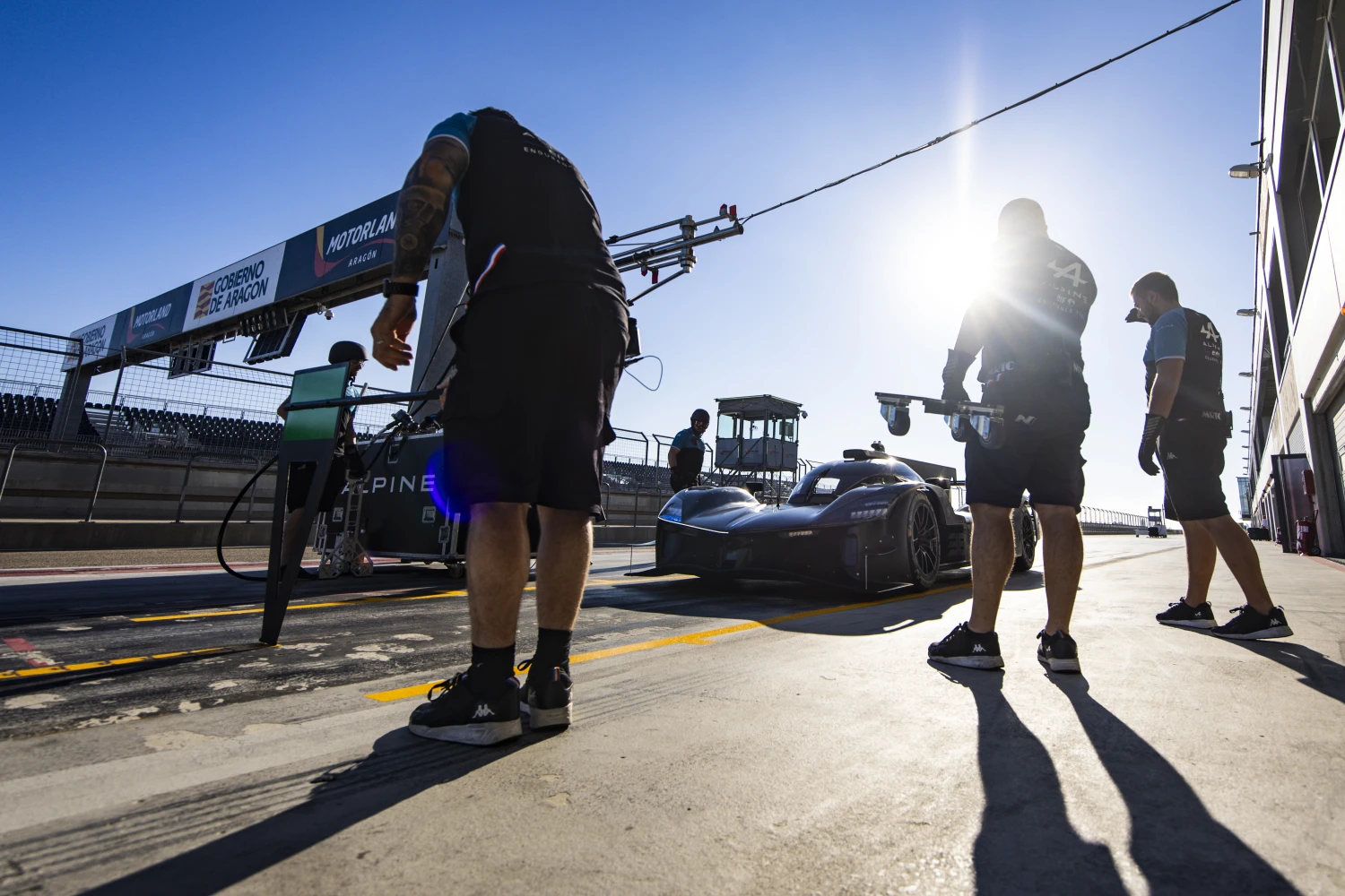 Alpine se pare de bleu à Jérez