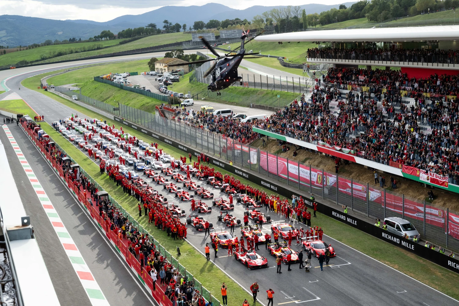 Ferrari sort 18 de ses F1 à l’occasion des Finali Mondiali 2023 au Mugello