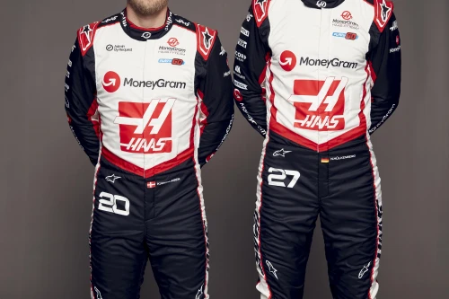 Les photos de la livrée de la Haas VF-24