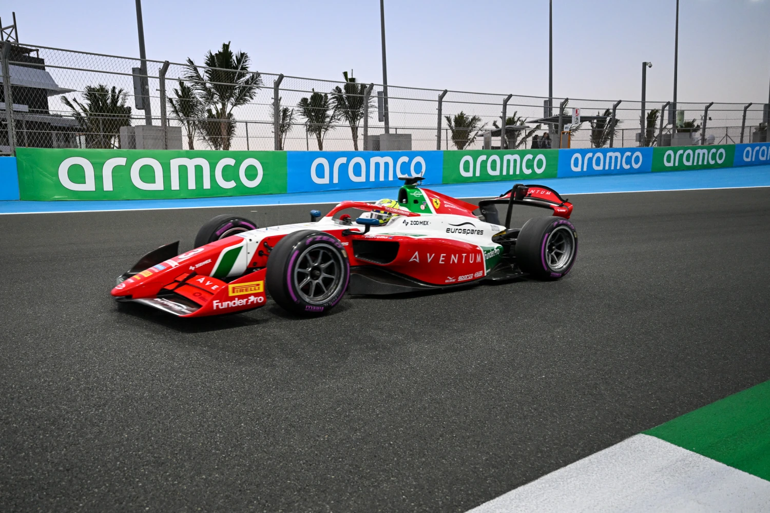 F2 – Grand Prix d’Arabie Saoudite : Bearman signe la pole position, les français dans le top 10