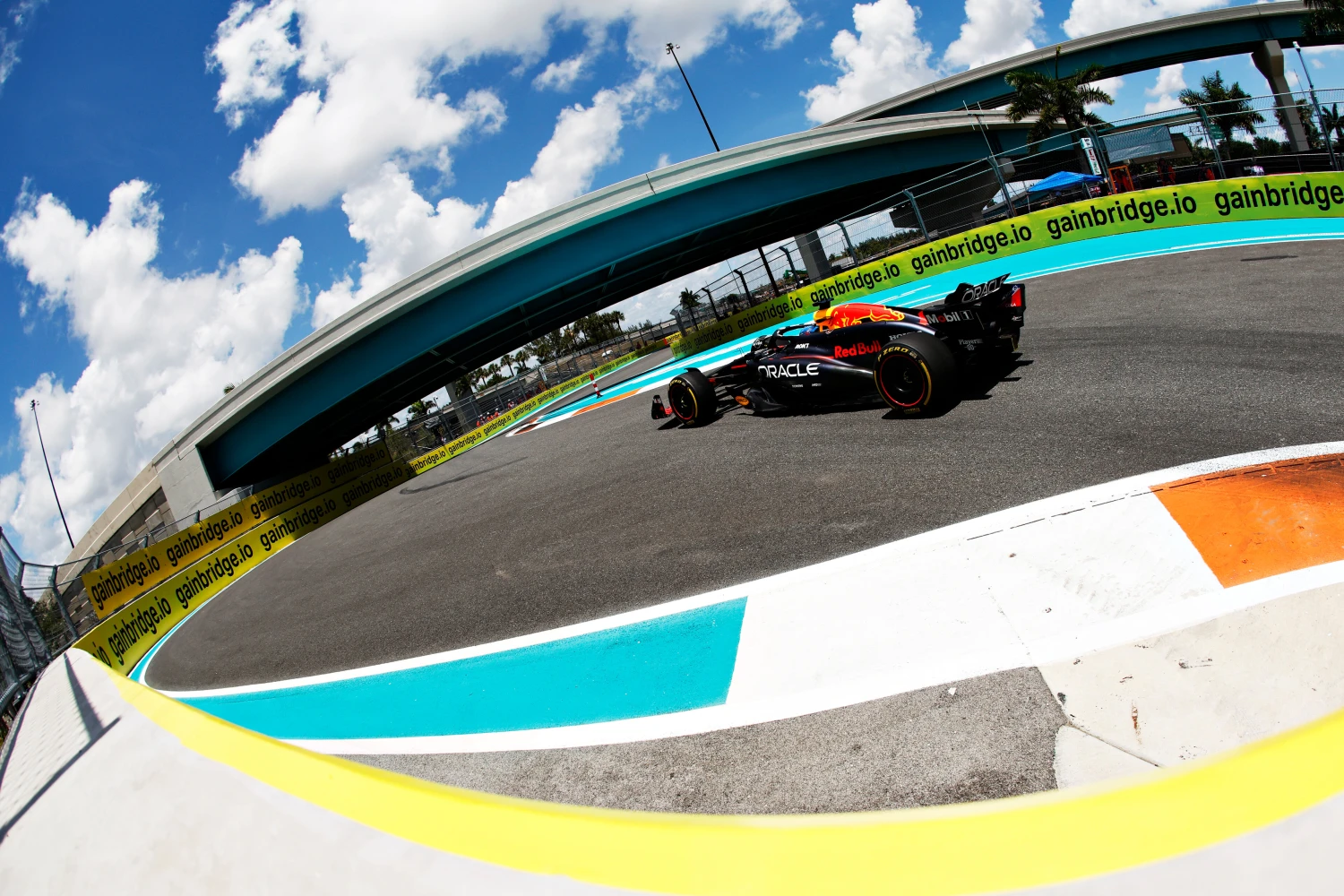 Grand Prix de Miami – Essais Libres : Max Verstappen leader d’une séance raccourcie à cause de Charles Leclerc