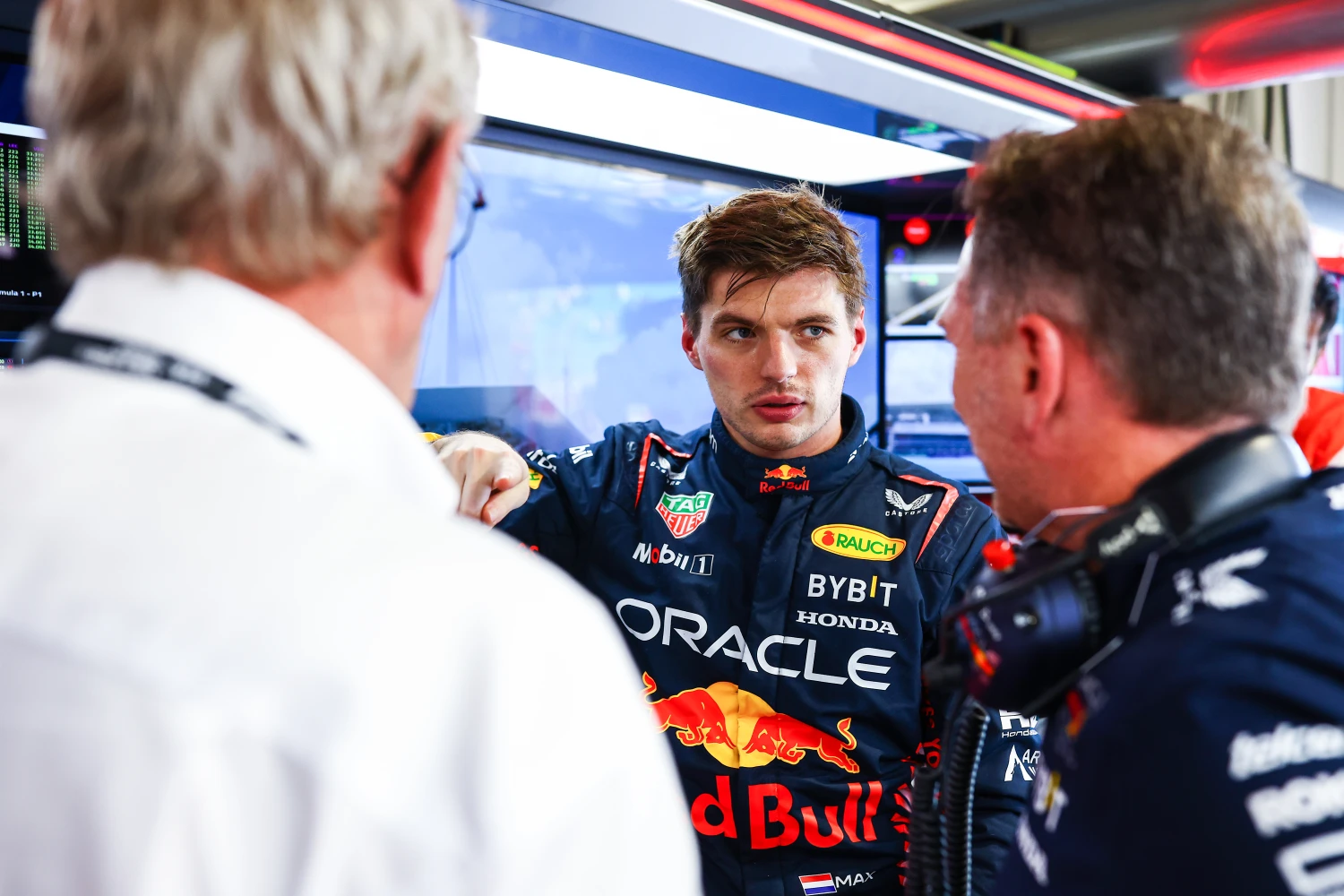 Max Verstappen bloqué chez Red Bull après le nouveau contrat d’Helmut Marko