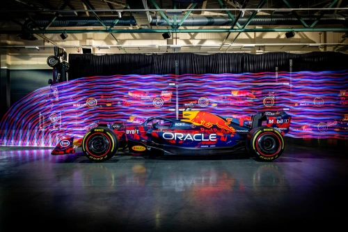 La livrée rouge de Red Bull pour Silverstone