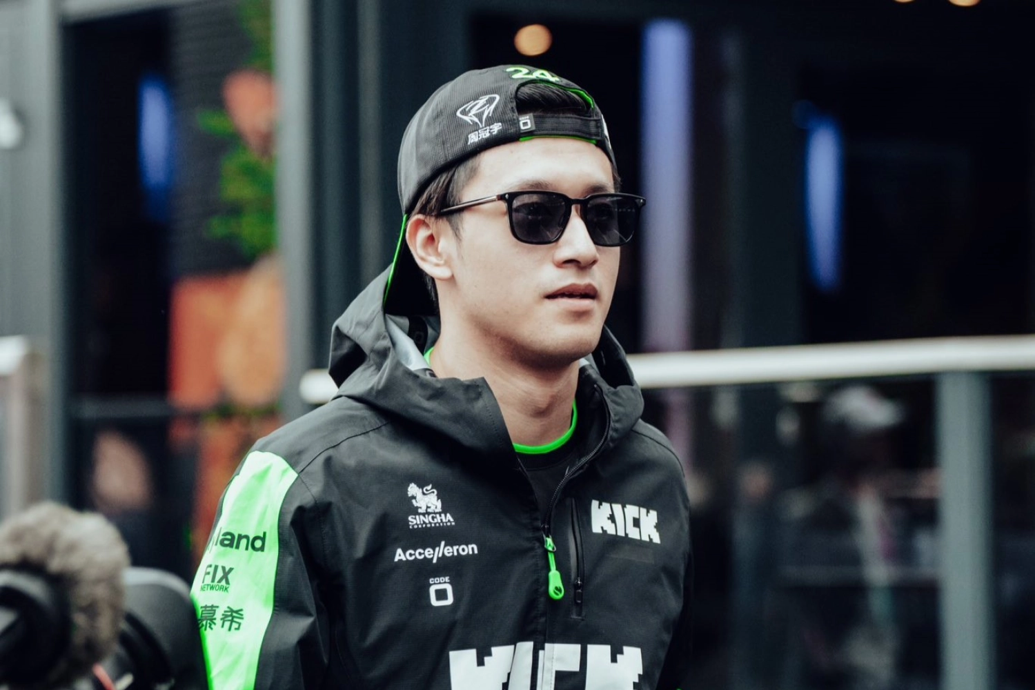 Guanyu Zhou vise un retour en F1 en 2026 : « Si je dois attendre une année, je suis prêt »