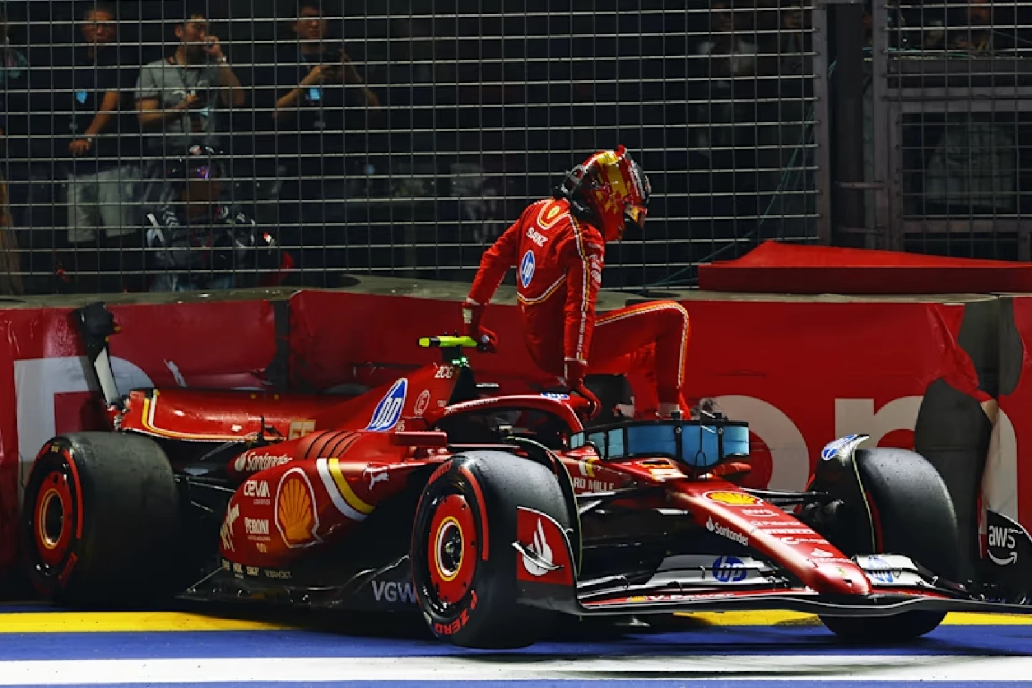 Enorme amende pour Carlos Sainz après son crash en qualifications