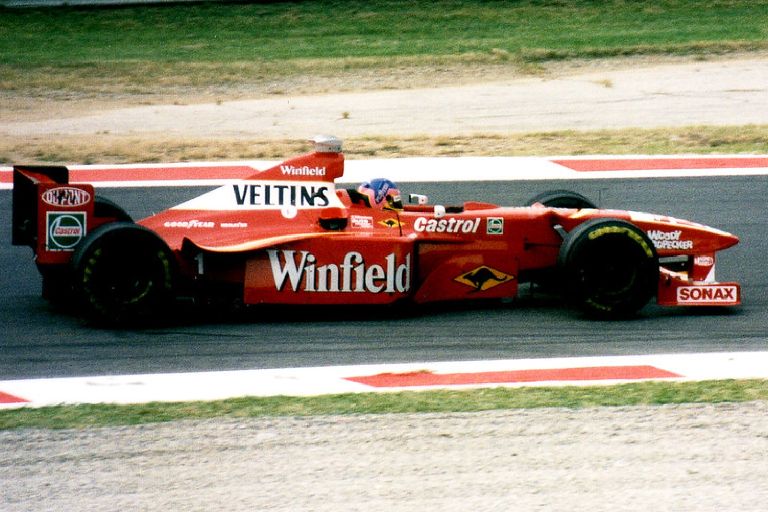 La Williams de Jacques Villeneuve vendue aux enchères ainsi que la Lotus E21