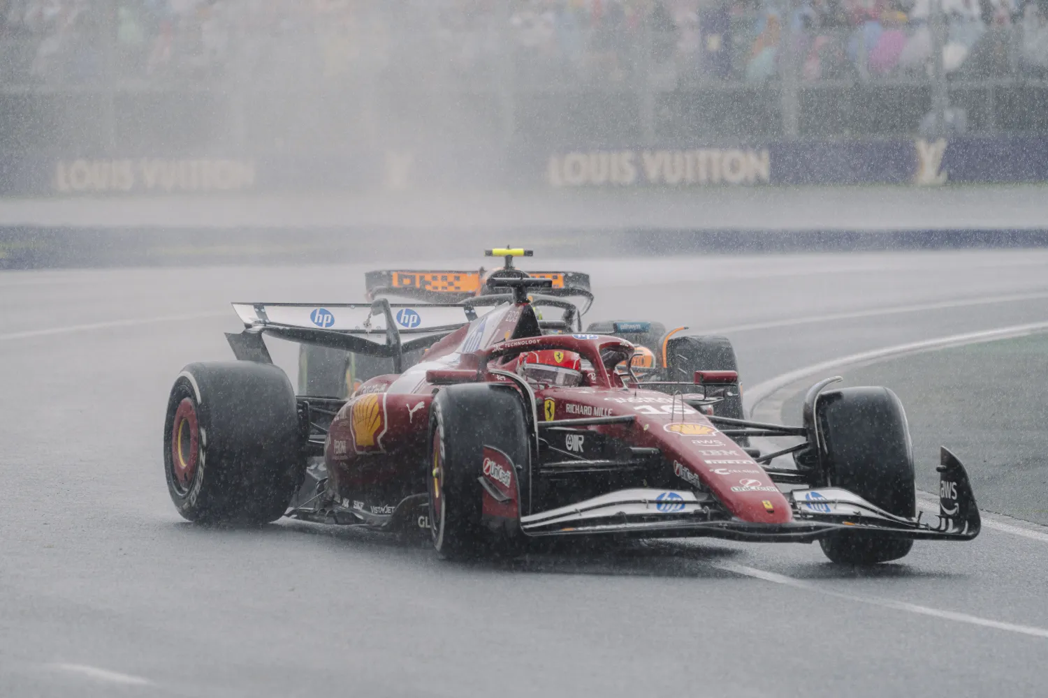 Charles Leclerc termine dans les points malgré les conditions difficiles à Melbourne