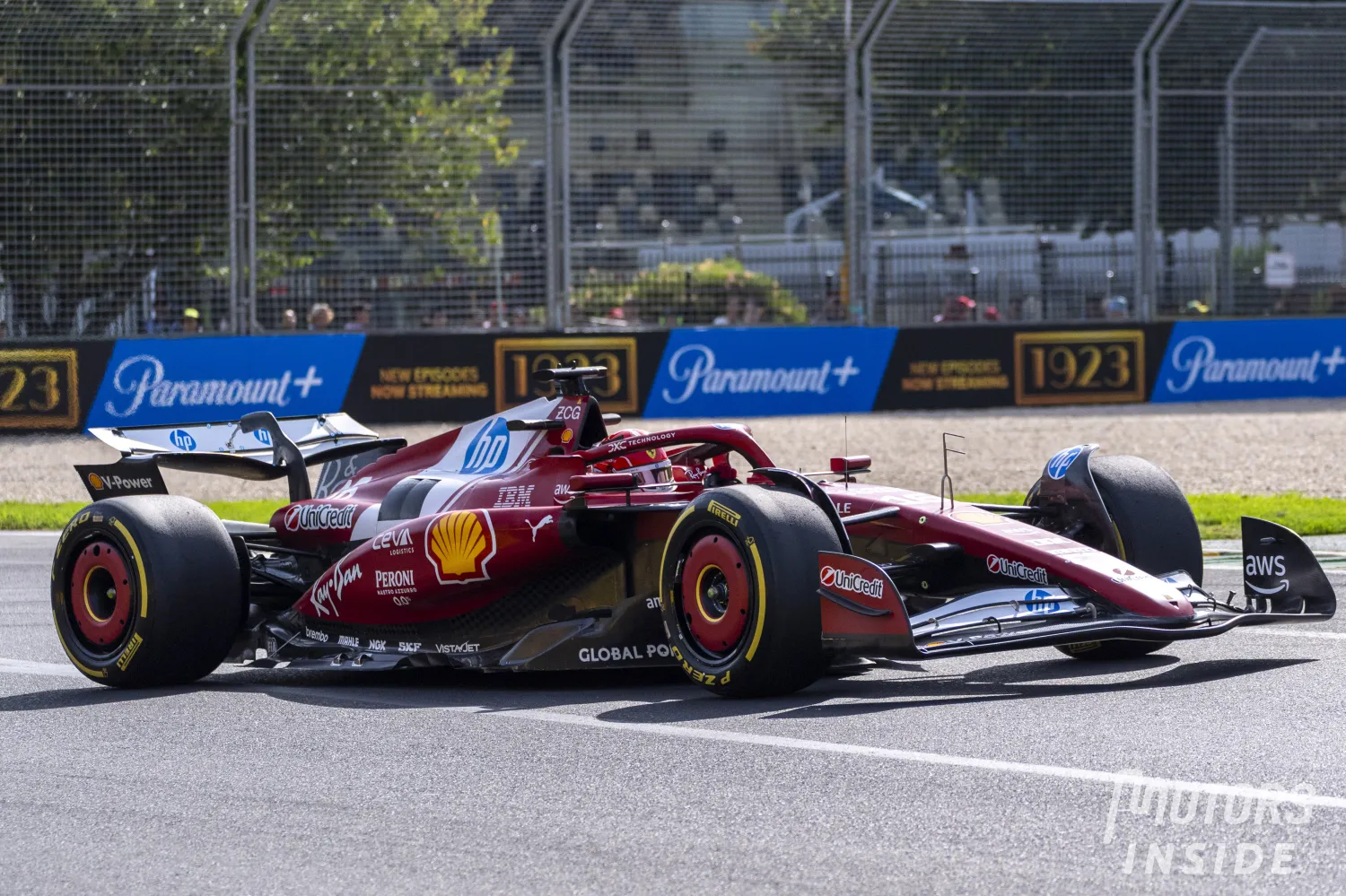 Grand Prix d’Australie – Essais Libres 2 : Charles Leclerc mène le duo McLaren, Hadjar impressionne
