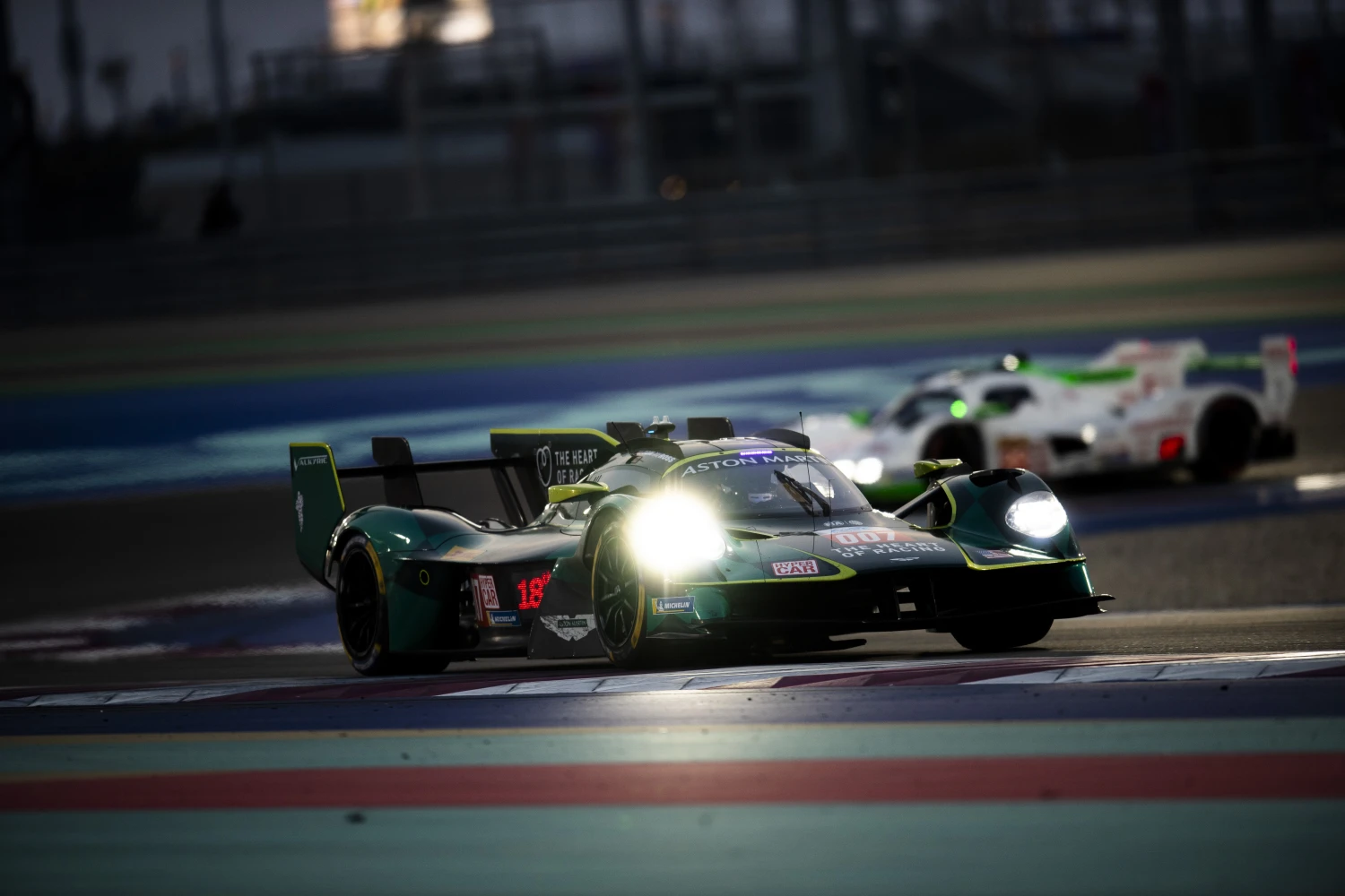 L’Aston Martin Valkyrie continue sa progression