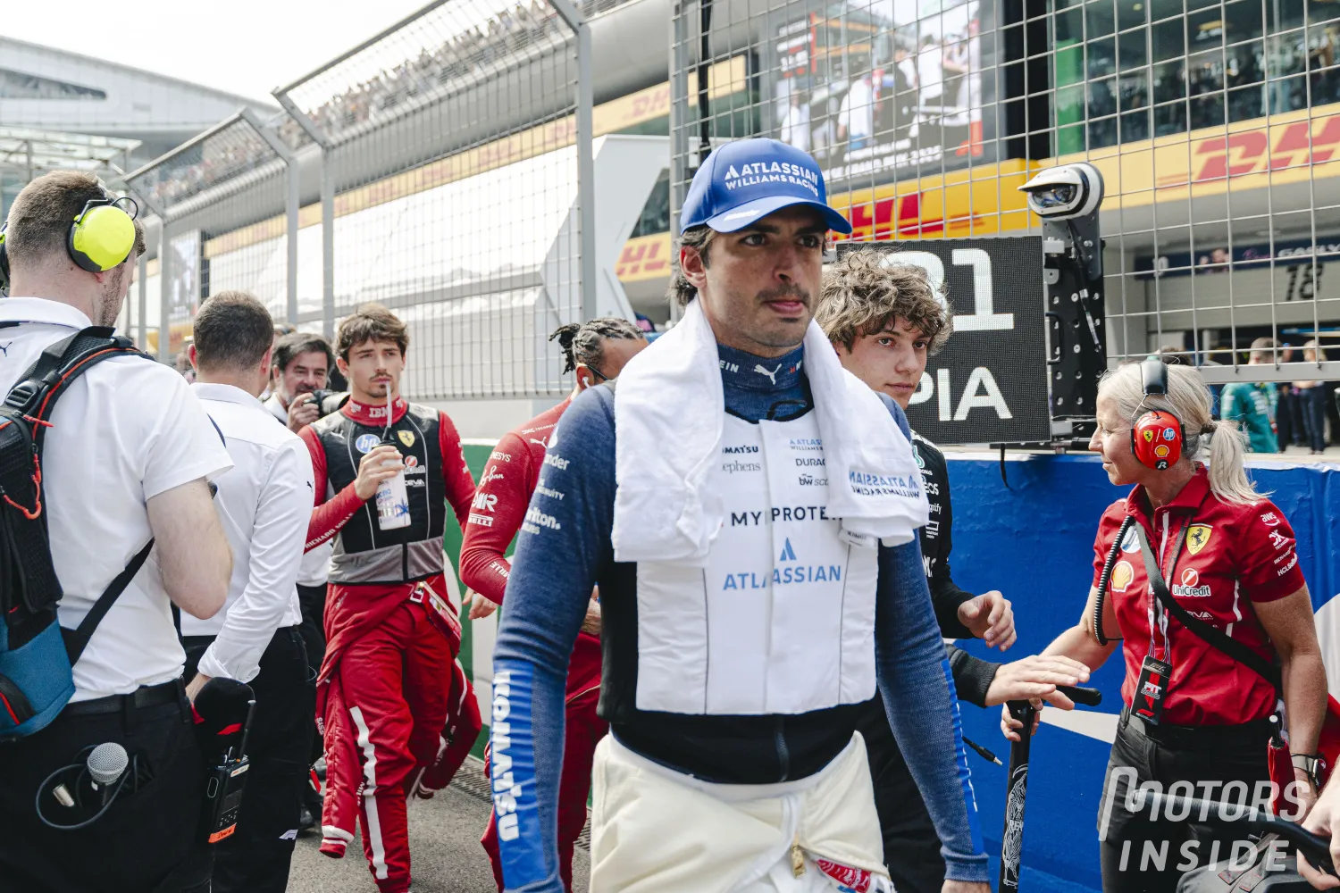 Sainz à la peine avec sa monoplace : « Nous devons trouver la cause »