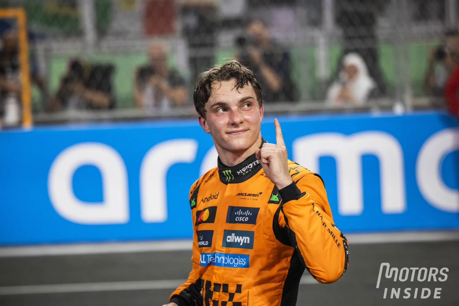 Grand Prix d’Arabie saoudite : Oscar Piastri s’impose, Max Verstappen puni pour un coup de force