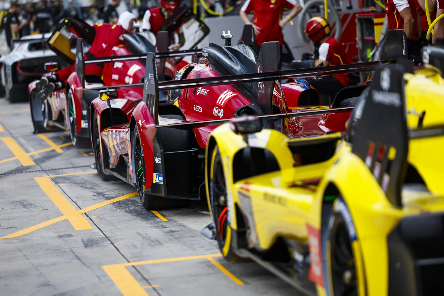6 Heures d’Imola – Essais libres 1 : Ferrari mène devant un plateau groupé