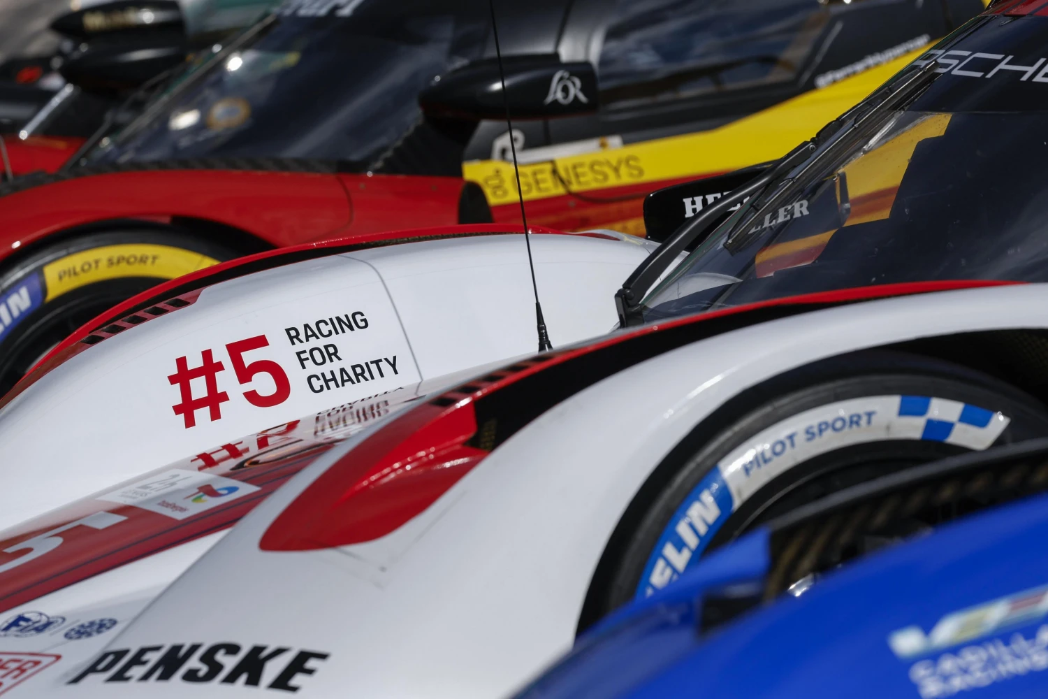 Porsche poursuit ses engagements humanitaires aux 24 Heures du Mans