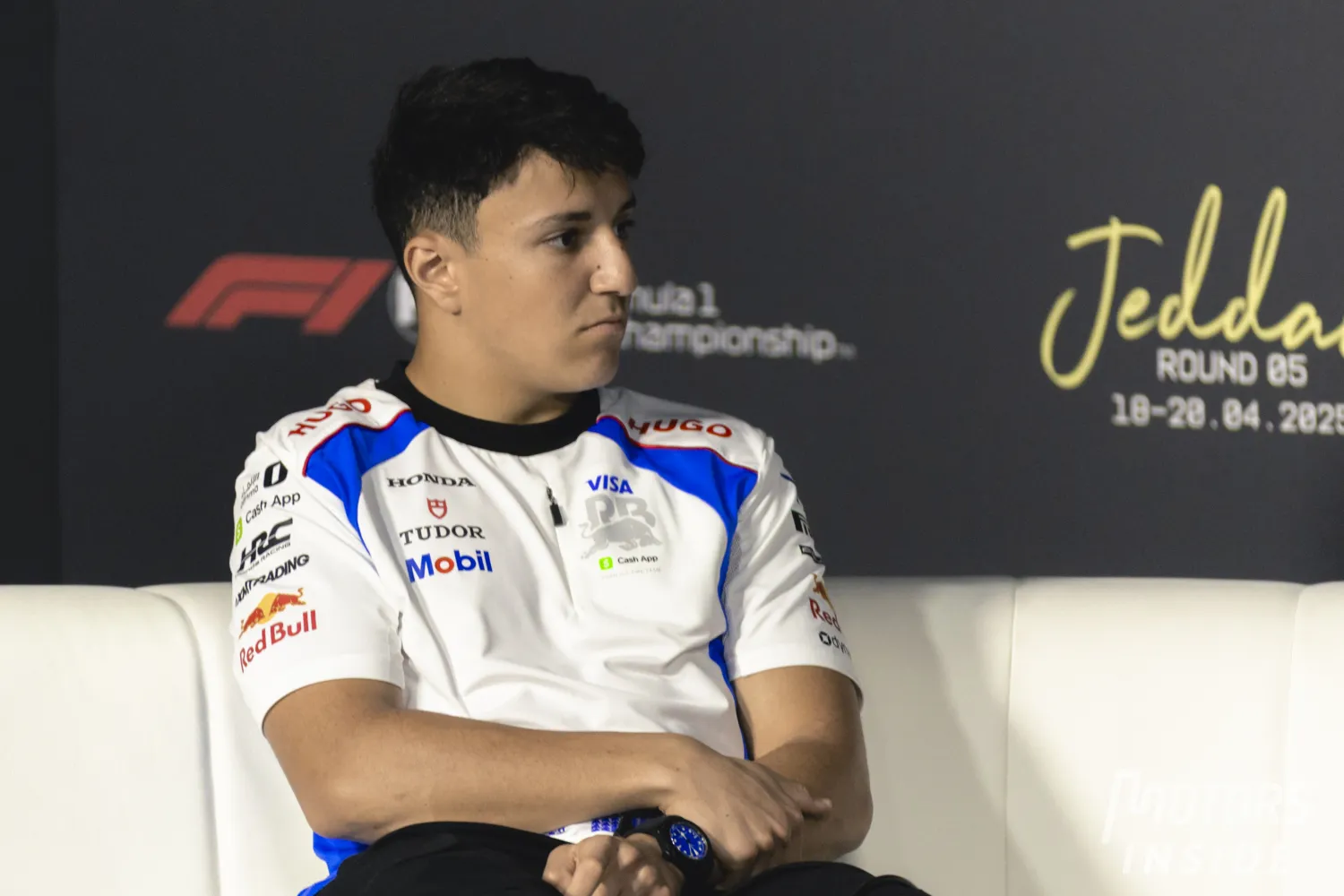 Hadjar « ne sait pas » s’il ferait mieux que Tsunoda dans la Red Bull