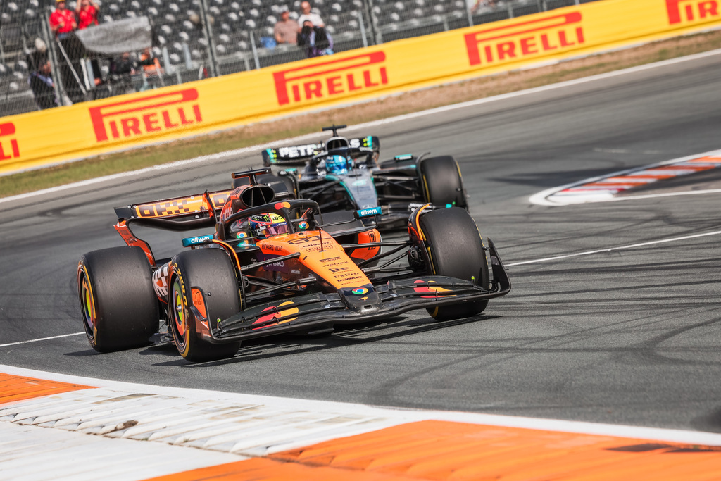 5 000 € d’amende pour McLaren suite à l’incident Piastri-Russell en EL2