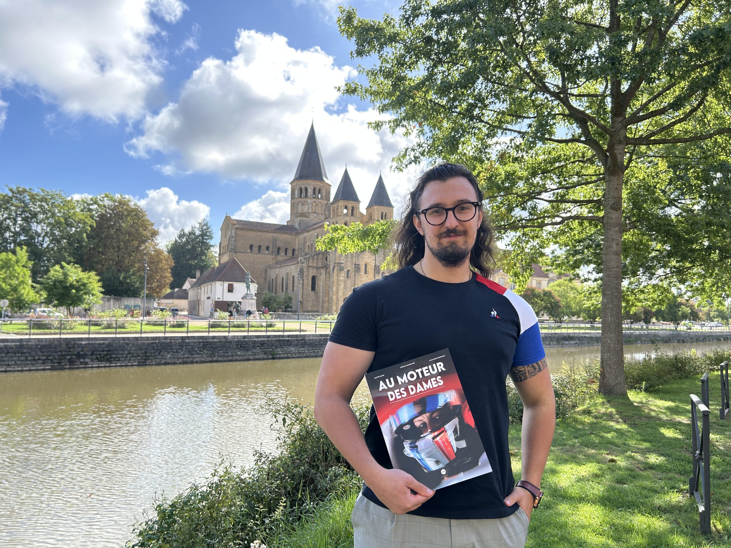 Trois amis sortent un livre sur les femmes dans le sport automobile