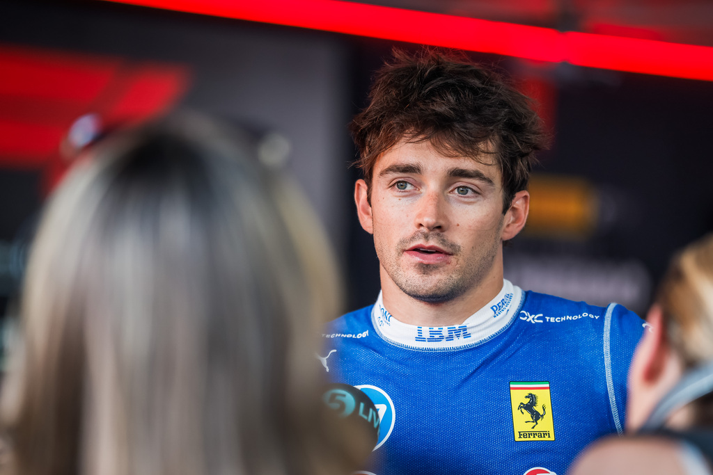 Charles Leclerc s’avoue impuissant face au rythme de Verstappen et des McLaren