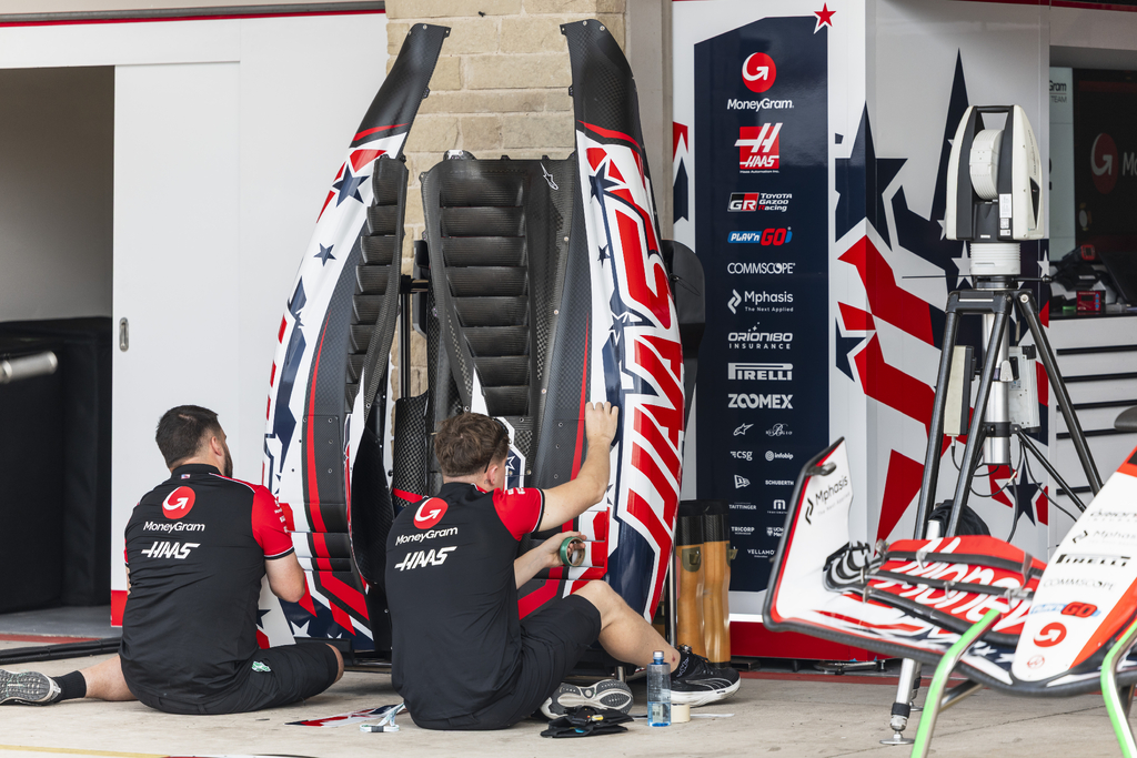Haas et Mercedes seuls en piste avec des évolutions à Austin