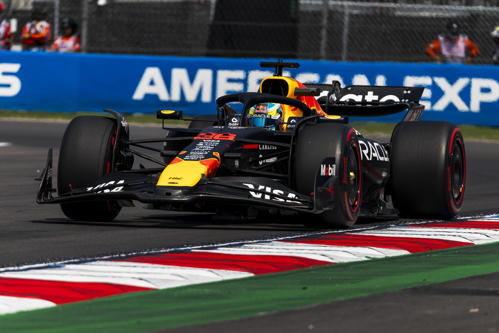 Le rookie Arvid Lindblad et Red Bull reçoivent un avertissement après les EL1