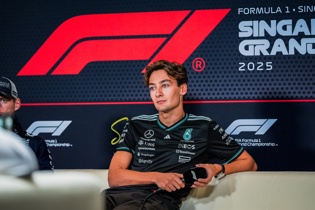 George Russell dompte Singapour : “Je suis un pilote différent aujourd’hui”