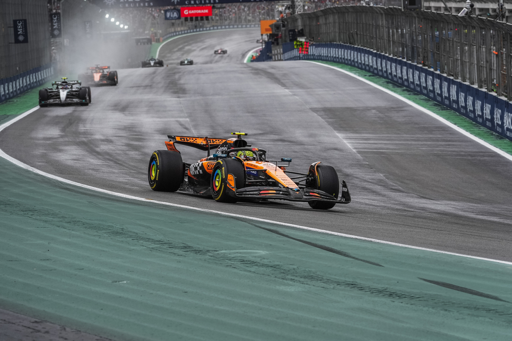 Grand Prix du Brésil – Course Sprint : Lando Norris victorieux devant les Mercedes, catastrophe pour Oscar Piastri