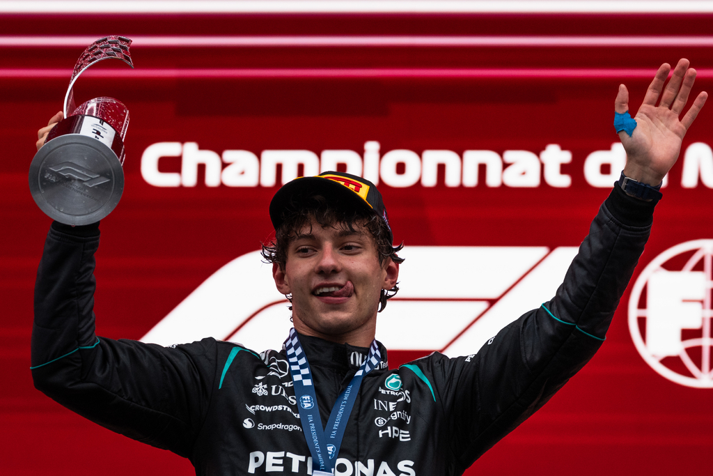 Grand Prix du Canada : Kimi Antonelli remporte une course intense, Russell abandonne
